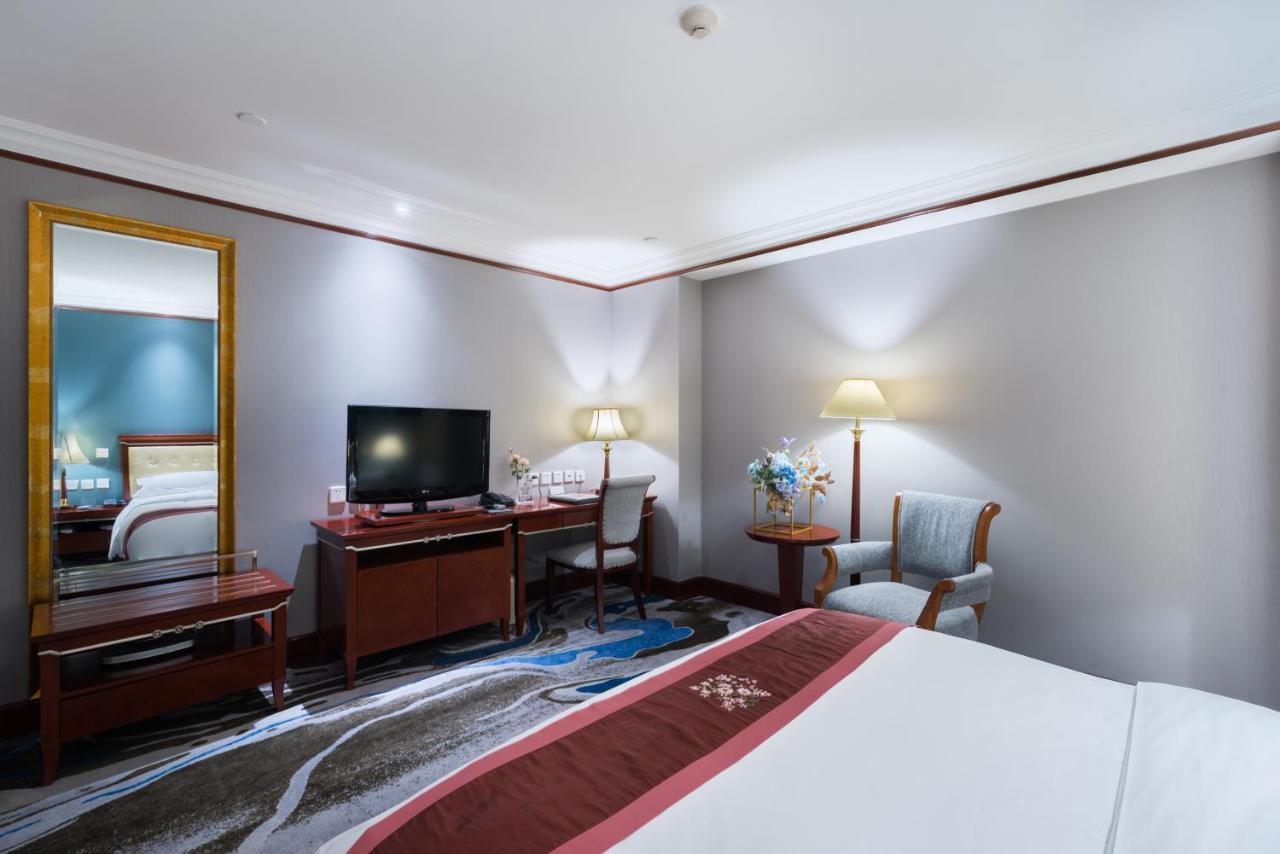 Golden Ocean Hotel Tientsin Esterno foto